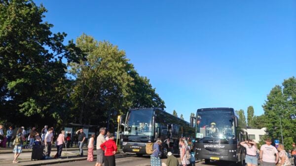 En route vers Lourdes : 150 pèlerins namurois prennent le chemin de la cité mariale